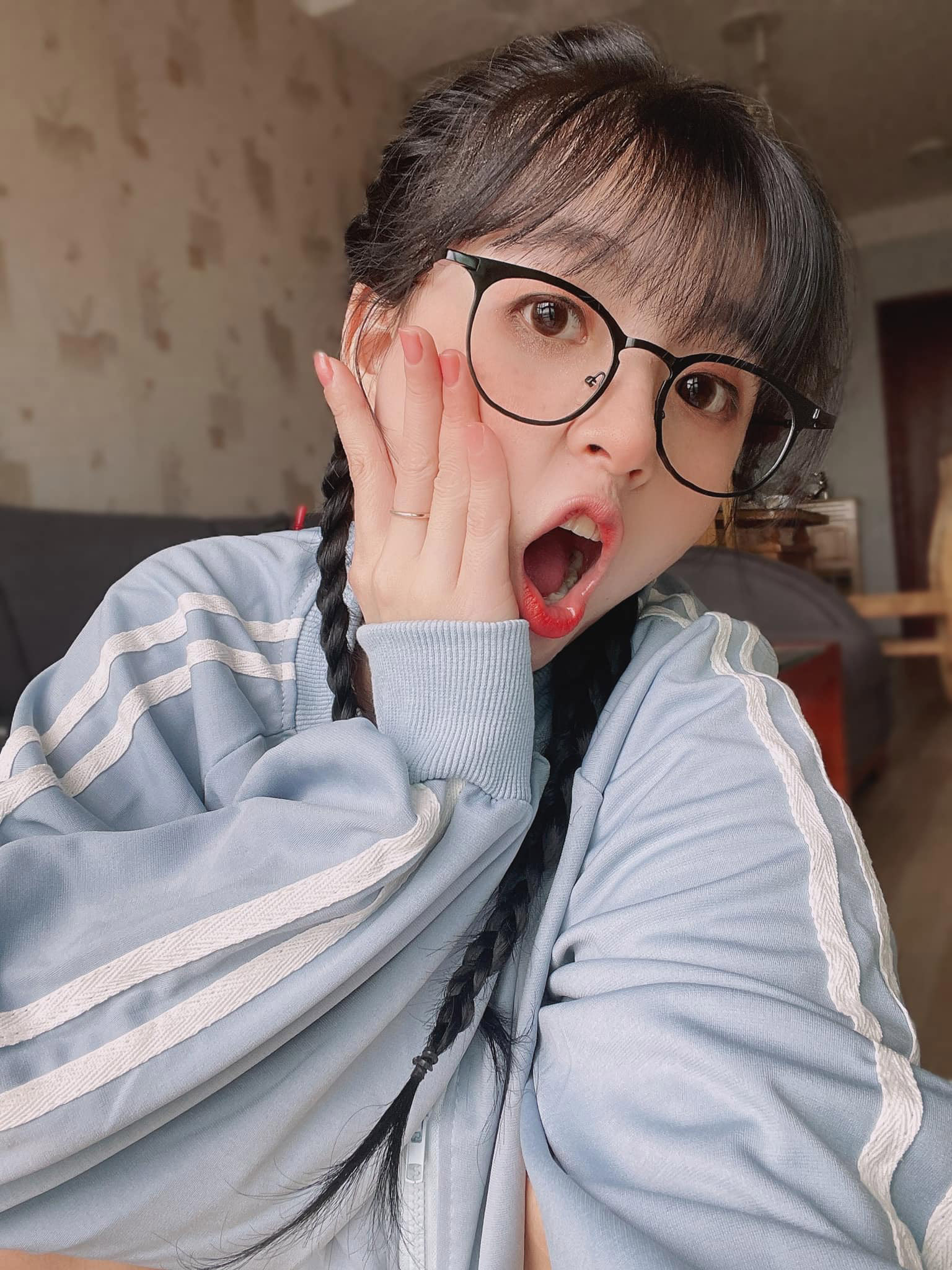Là 1 trong những nữ streamer đình đám của làng game Việt 